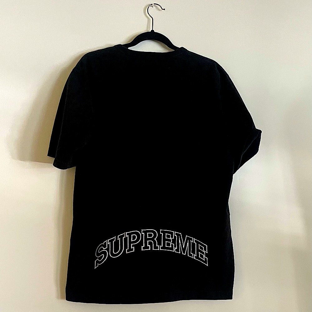 SUPREME. HYPE BEAST T SHIRT. Never worn